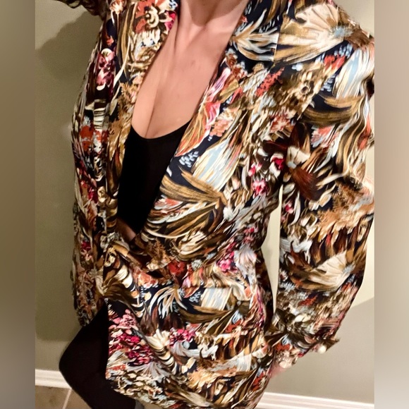 Zara 3/4 sleeved floral blazer - Picture 12 of 14